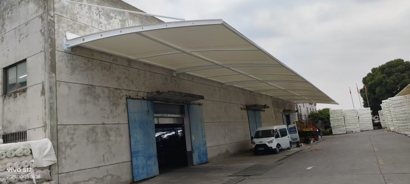 如何选择钟楼区遮阳篷公司?膜结构车棚行业现状与优质公司推荐-1